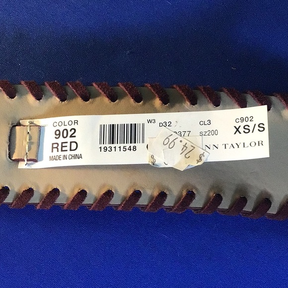 Red suede leather belt - Picture 2 of 2